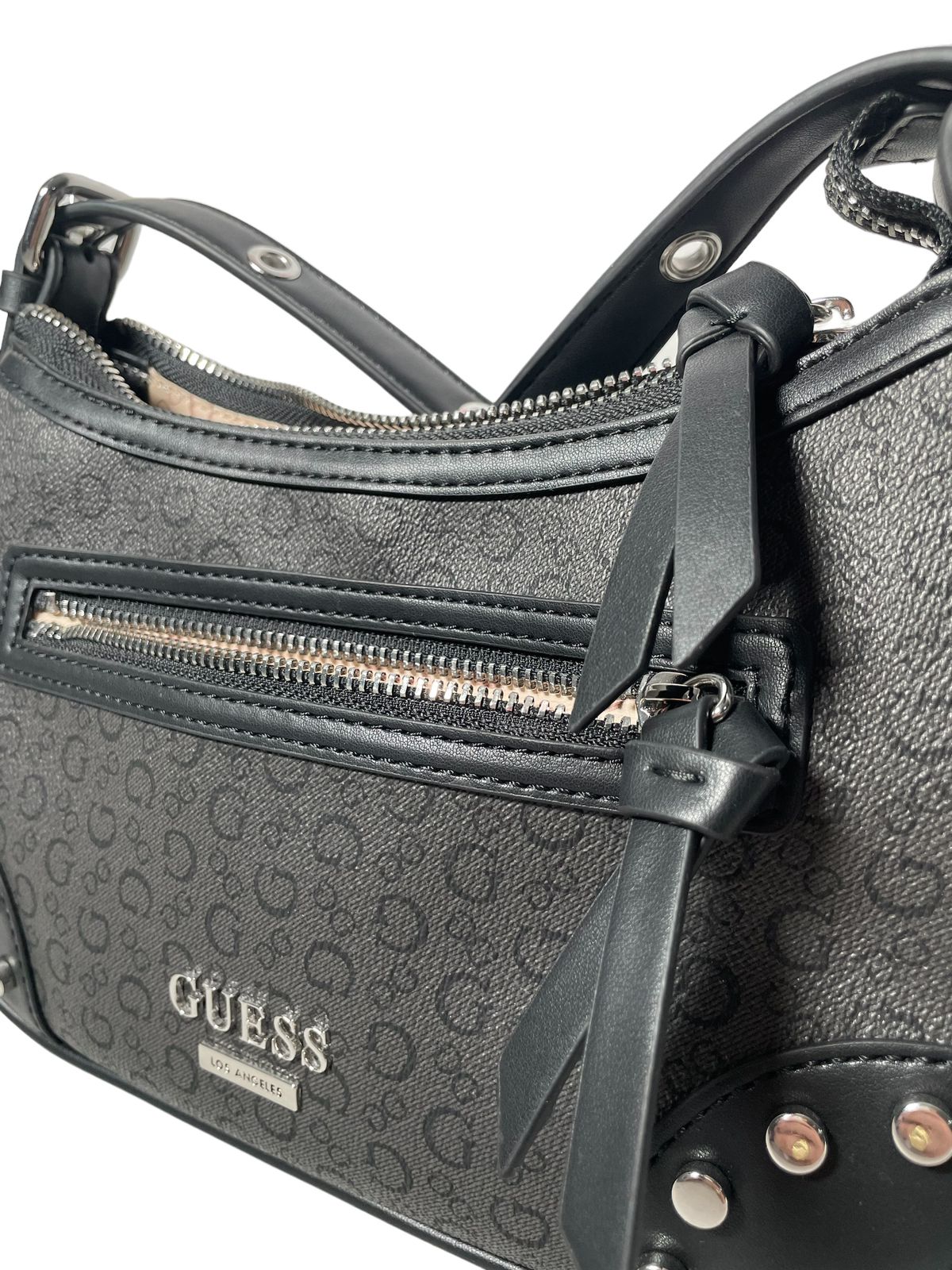 BOLSA DE MANO GUESS NEGRA