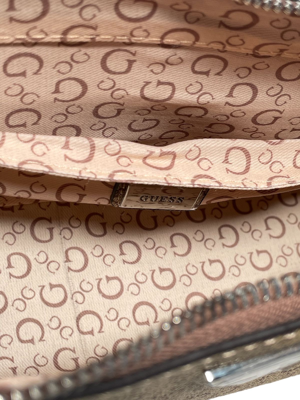 BOLSA DE MANO GUESS CAFE